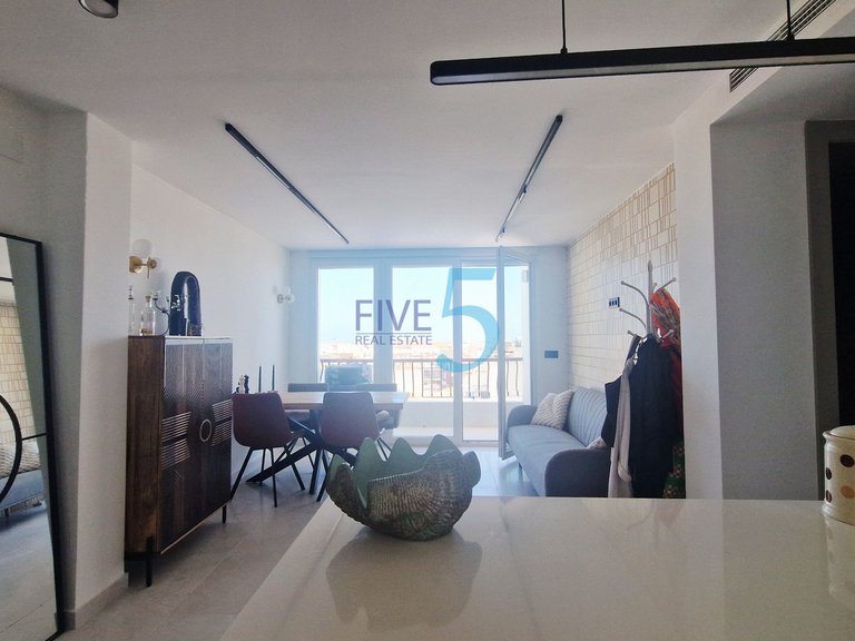 Apartment for Sale in Alicante, Valencia 2