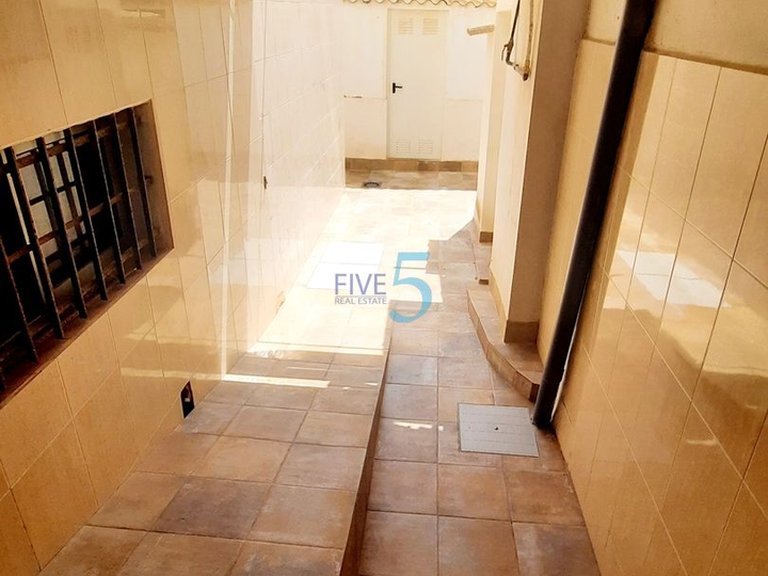 Apartment for Sale in Alicante, Valencia 18