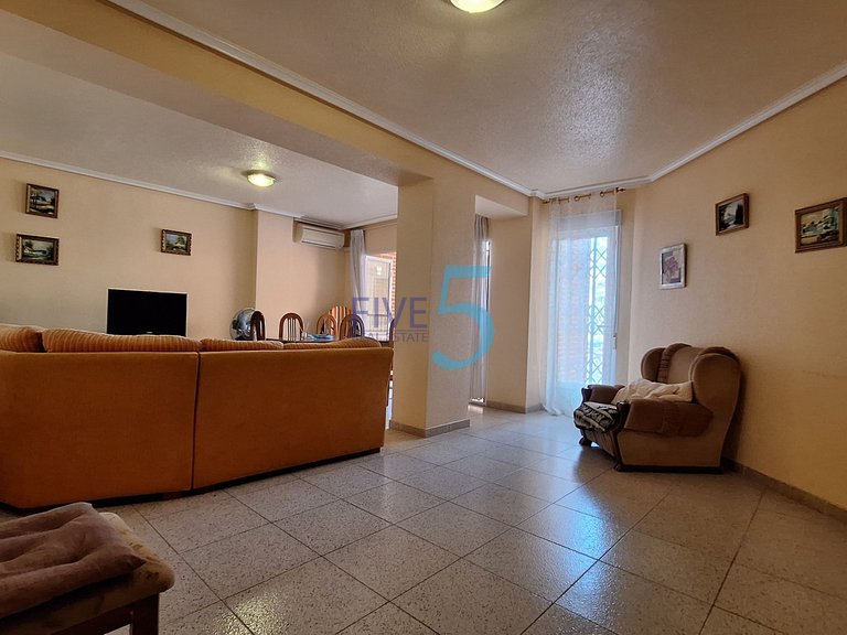 Apartment for Sale in Alicante, Valencia 9