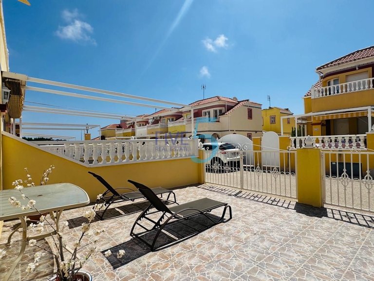 Villa for Sale in Alicante, Valencia 24