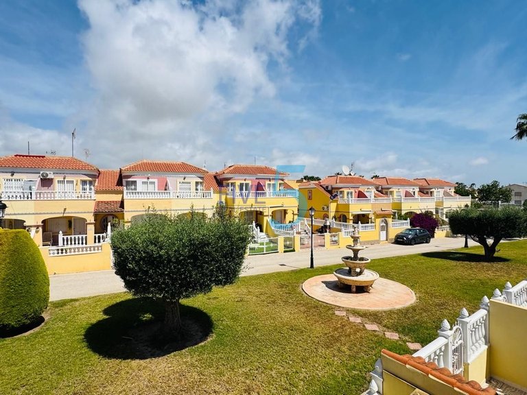 Villa for Sale in Alicante, Valencia 28