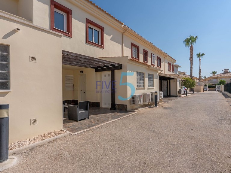 Villa for Sale in Alicante, Valencia 34