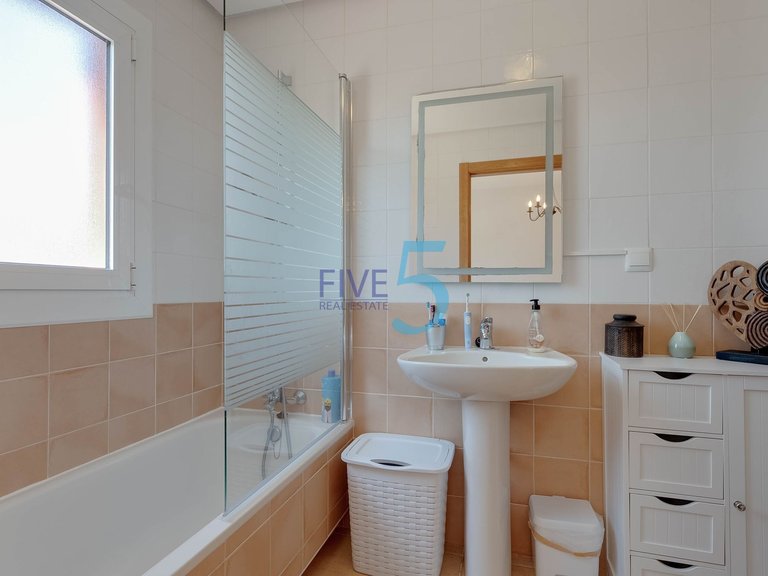 Villa for Sale in Alicante, Valencia 15