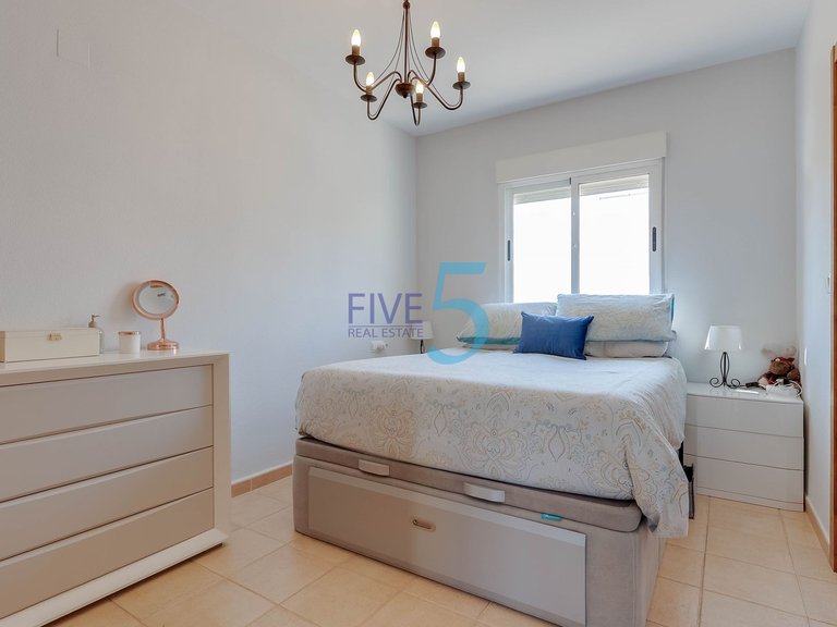 Villa for Sale in Alicante, Valencia 13