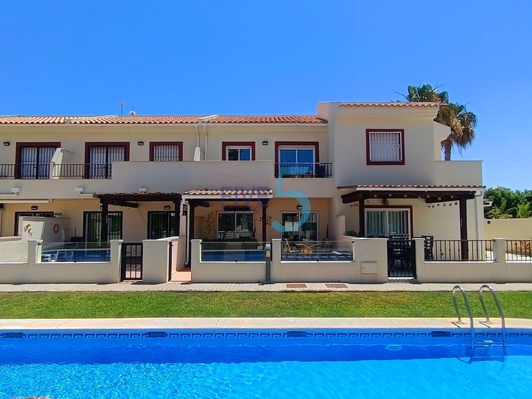 Villa for Sale in Alicante, Valencia 37