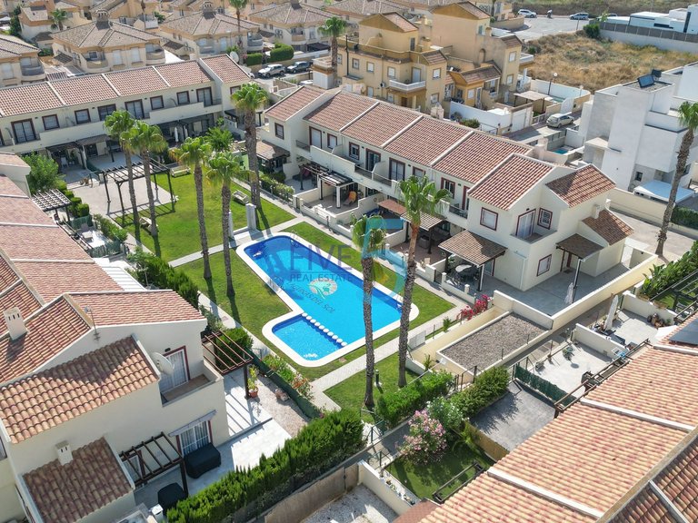 Villa for Sale in Alicante, Valencia 1