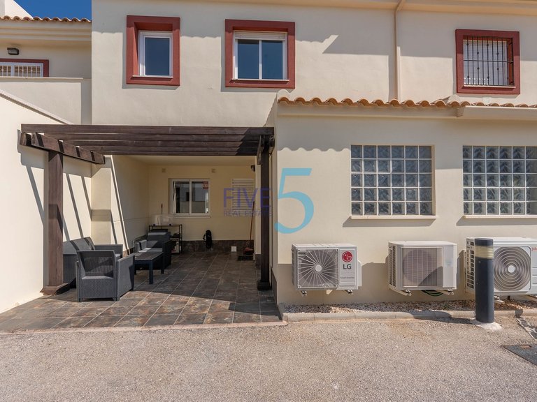 Villa for Sale in Alicante, Valencia 33