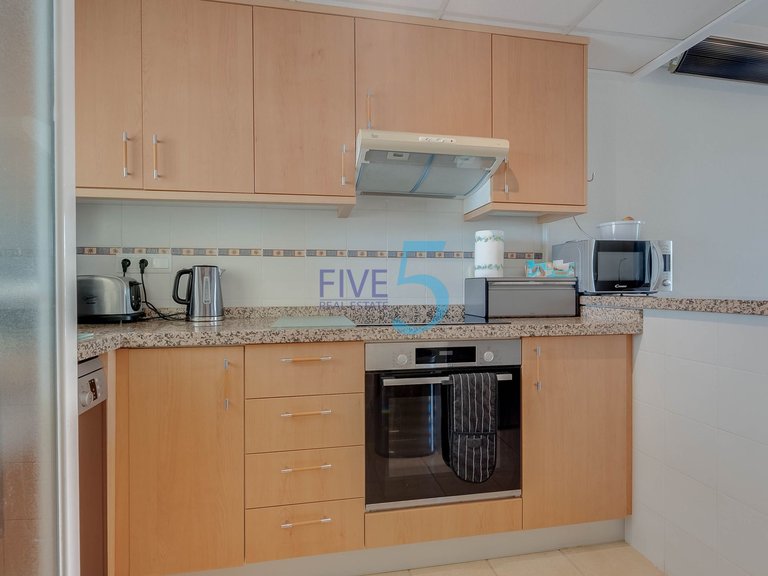 Villa for Sale in Alicante, Valencia 10