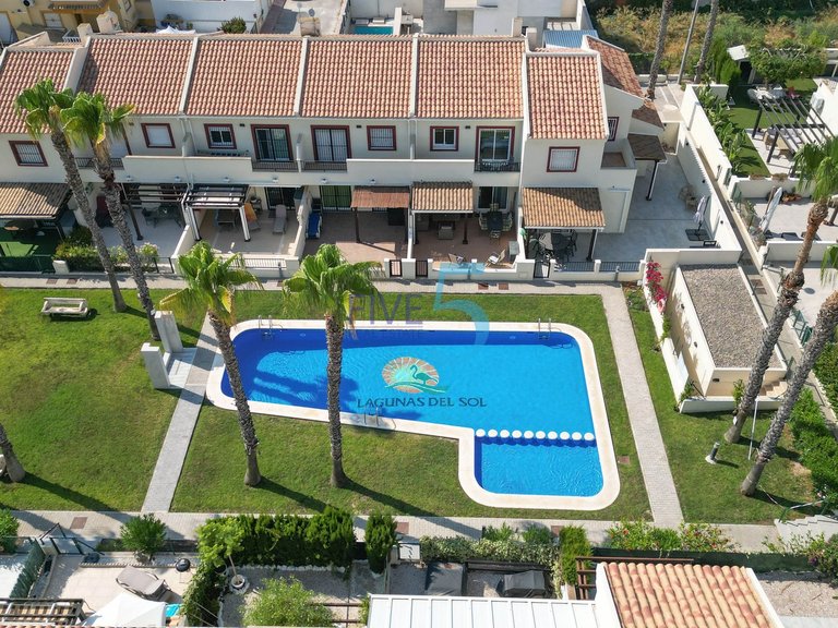 Villa for Sale in Alicante, Valencia 3
