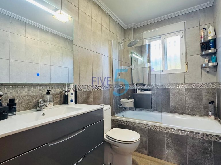 Villa for Sale in Alicante, Valencia 12
