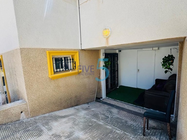 Villa for Sale in Alicante, Valencia 22