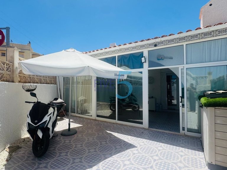 Villa for Sale in Alicante, Valencia 1
