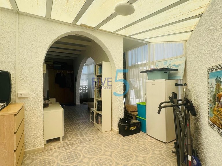 Villa for Sale in Alicante, Valencia 14
