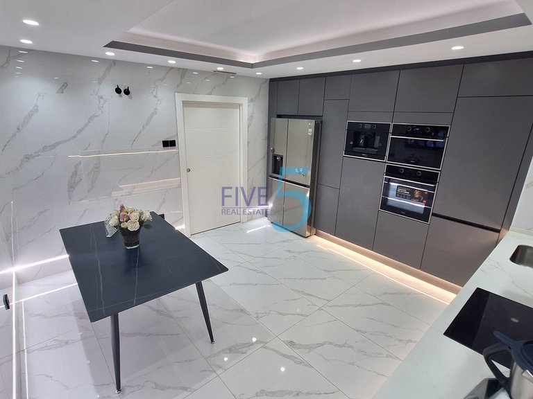 Apartment for Sale in Alicante, Valencia 9