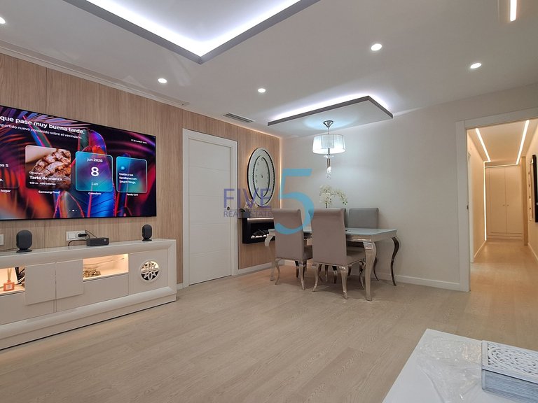 Apartment for Sale in Alicante, Valencia 1