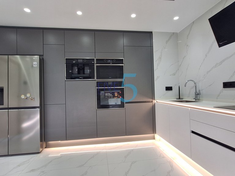 Apartment for Sale in Alicante, Valencia 10