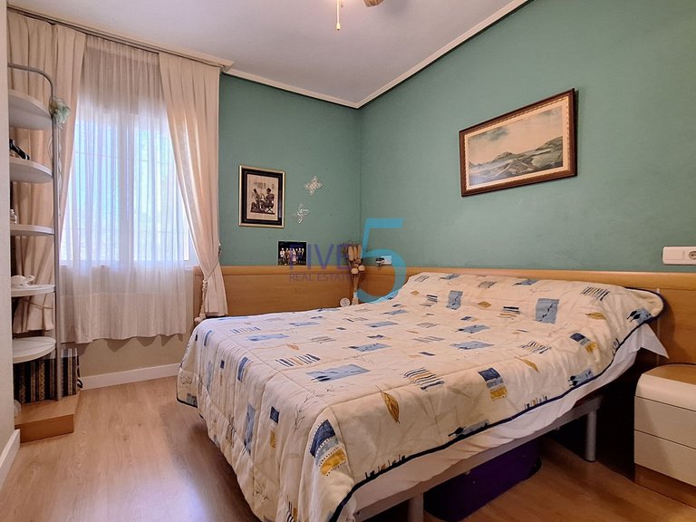 Apartment for Sale in Alicante, Valencia 25
