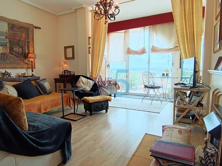 Apartment for Sale in Alicante, Valencia 3