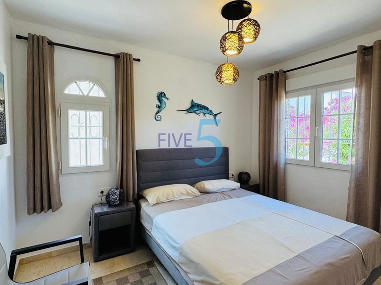 Villa for Sale in Alicante, Valencia 13