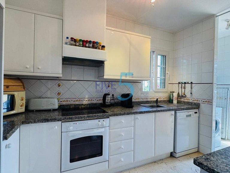 Villa for Sale in Alicante, Valencia 5