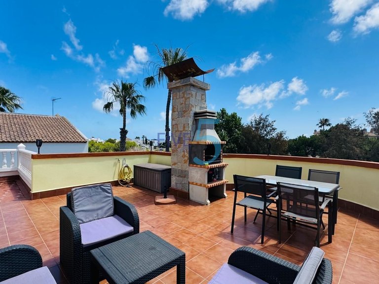 Villa for Sale in Alicante, Valencia 19