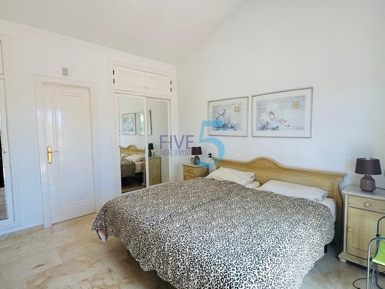 Villa for Sale in Alicante, Valencia 15