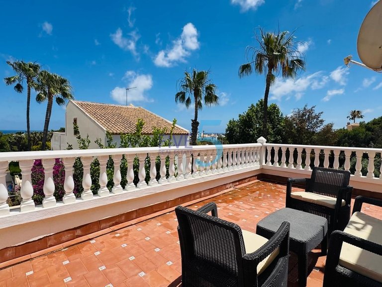 Villa for Sale in Alicante, Valencia 21
