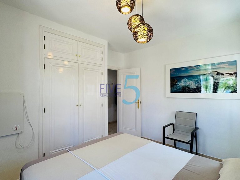 Villa for Sale in Alicante, Valencia 14