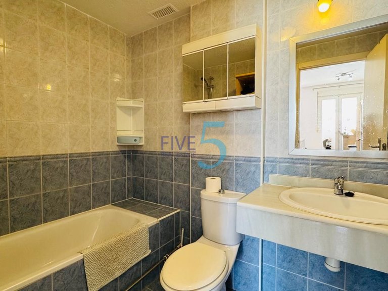 Apartment for Sale in Alicante, Valencia 13