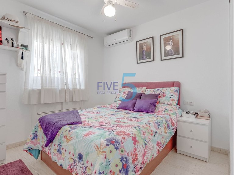 Apartment for Sale in Alicante, Valencia 9