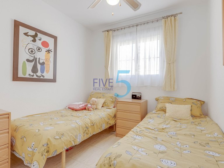 Apartment for Sale in Alicante, Valencia 12