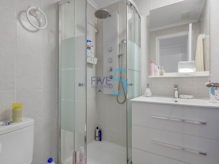 Apartment for Sale in Alicante, Valencia 11