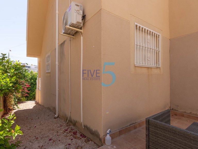 Apartment for Sale in Alicante, Valencia 17