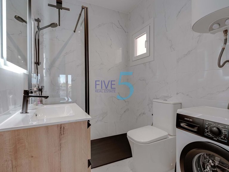 Apartment for Sale in Alicante, Valencia 13