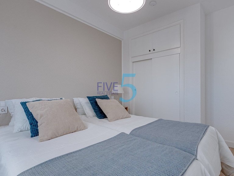 Apartment for Sale in Alicante, Valencia 12