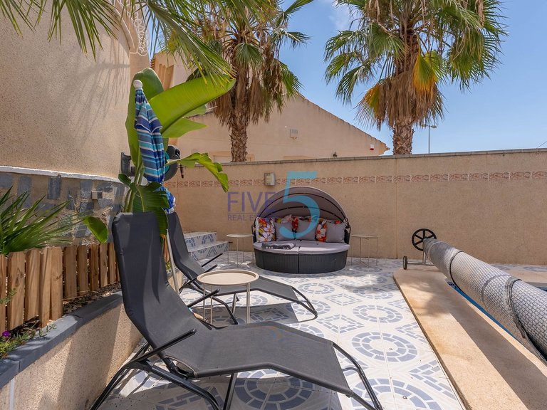 Villa for Sale in Alicante, Valencia 26