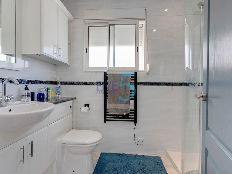 Villa for Sale in Alicante, Valencia 19