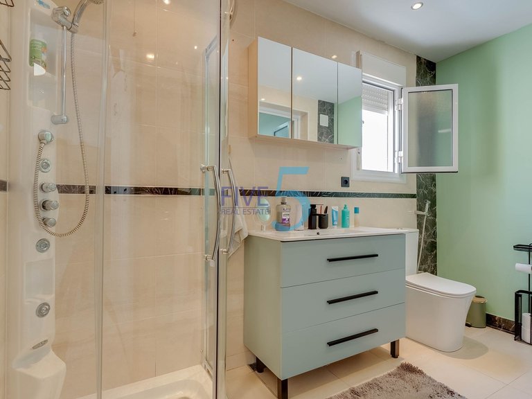 Villa for Sale in Alicante, Valencia 15