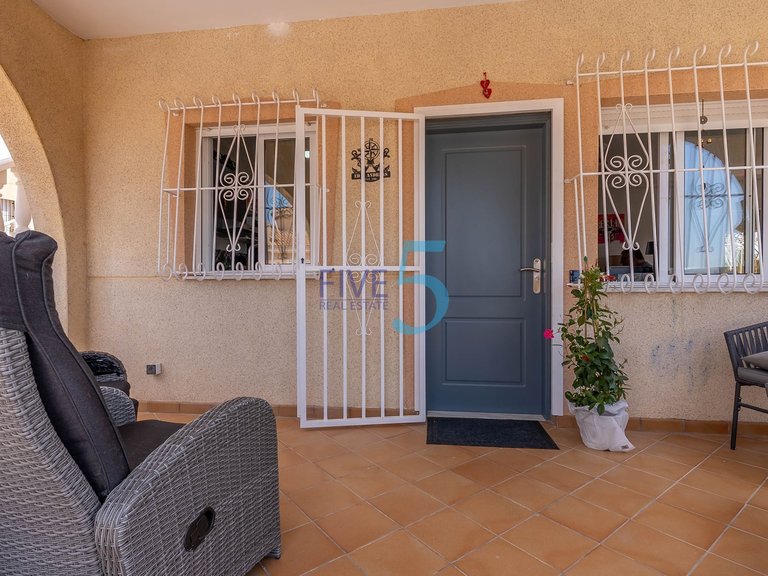 Villa for Sale in Alicante, Valencia 24