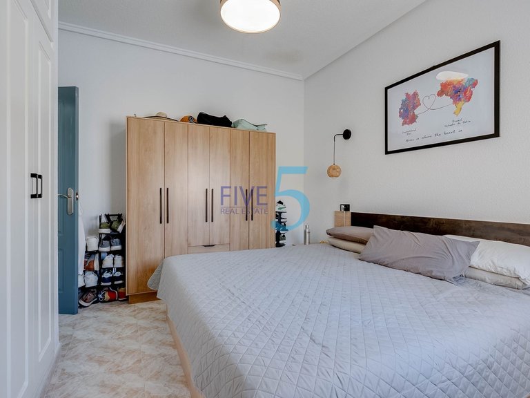 Villa for Sale in Alicante, Valencia 14