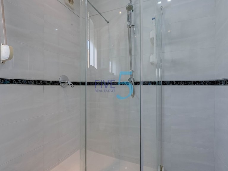 Villa for Sale in Alicante, Valencia 20