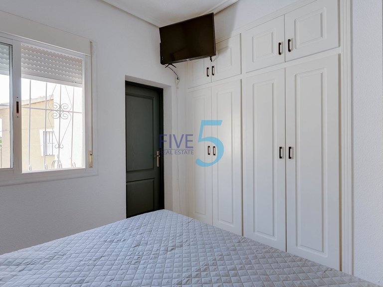 Villa for Sale in Alicante, Valencia 13