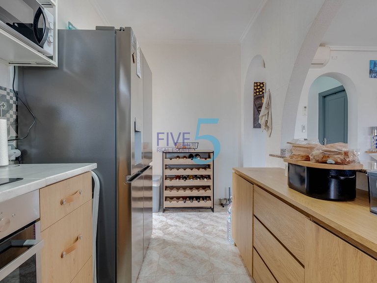 Villa for Sale in Alicante, Valencia 11