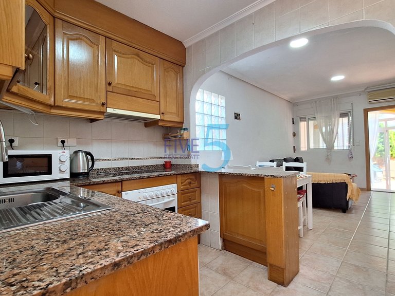 Apartment for Sale in Alicante, Valencia 3
