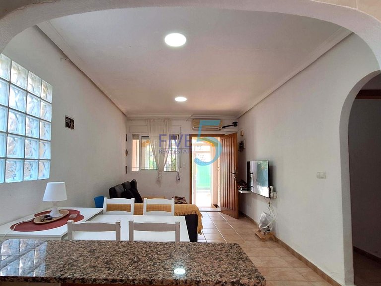 Apartment for Sale in Alicante, Valencia 11