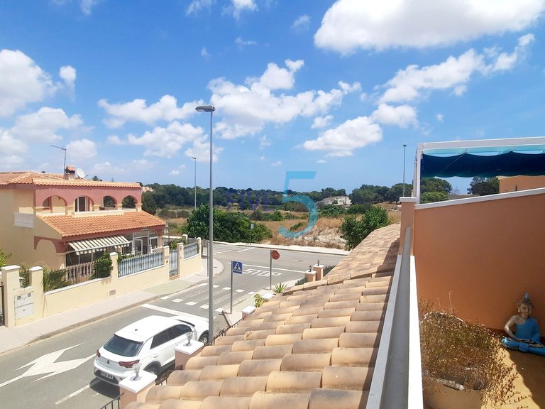 Villa for Sale in Alicante, Valencia 33