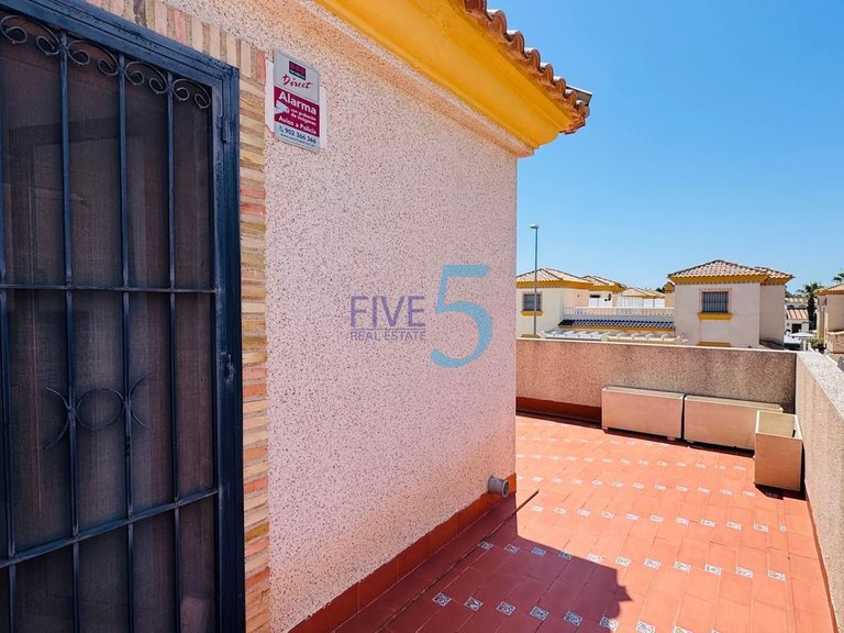 Villa for Sale in Alicante, Valencia 20