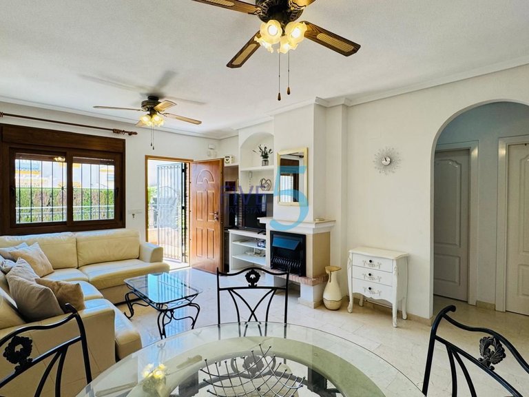 Villa for Sale in Alicante, Valencia 6