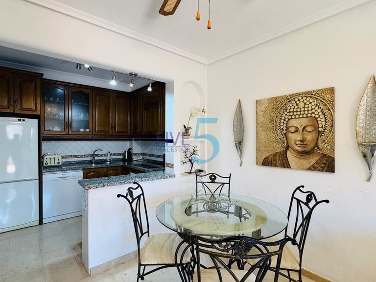 Villa for Sale in Alicante, Valencia 8