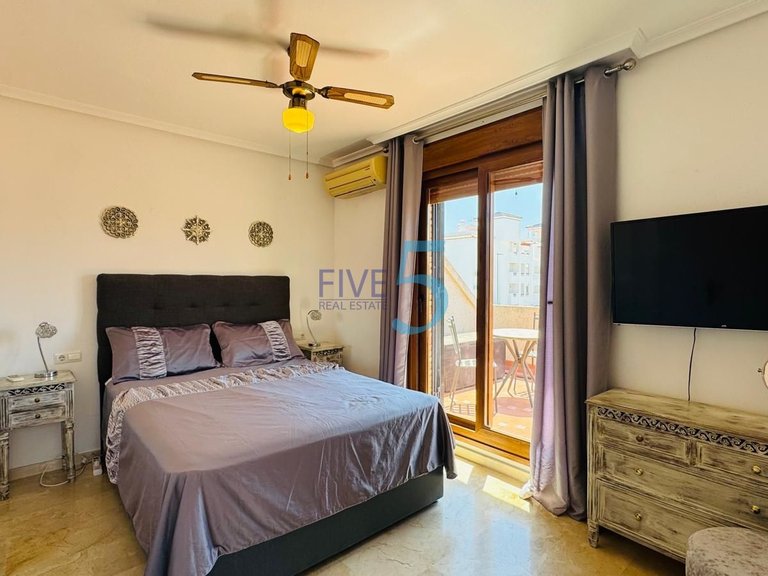 Villa for Sale in Alicante, Valencia 15